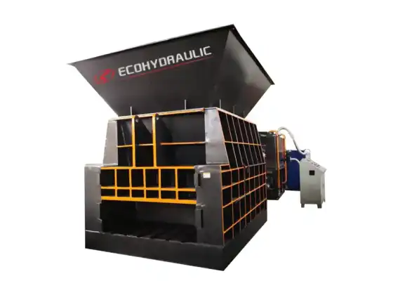 Klippmaskin för skrotplåt